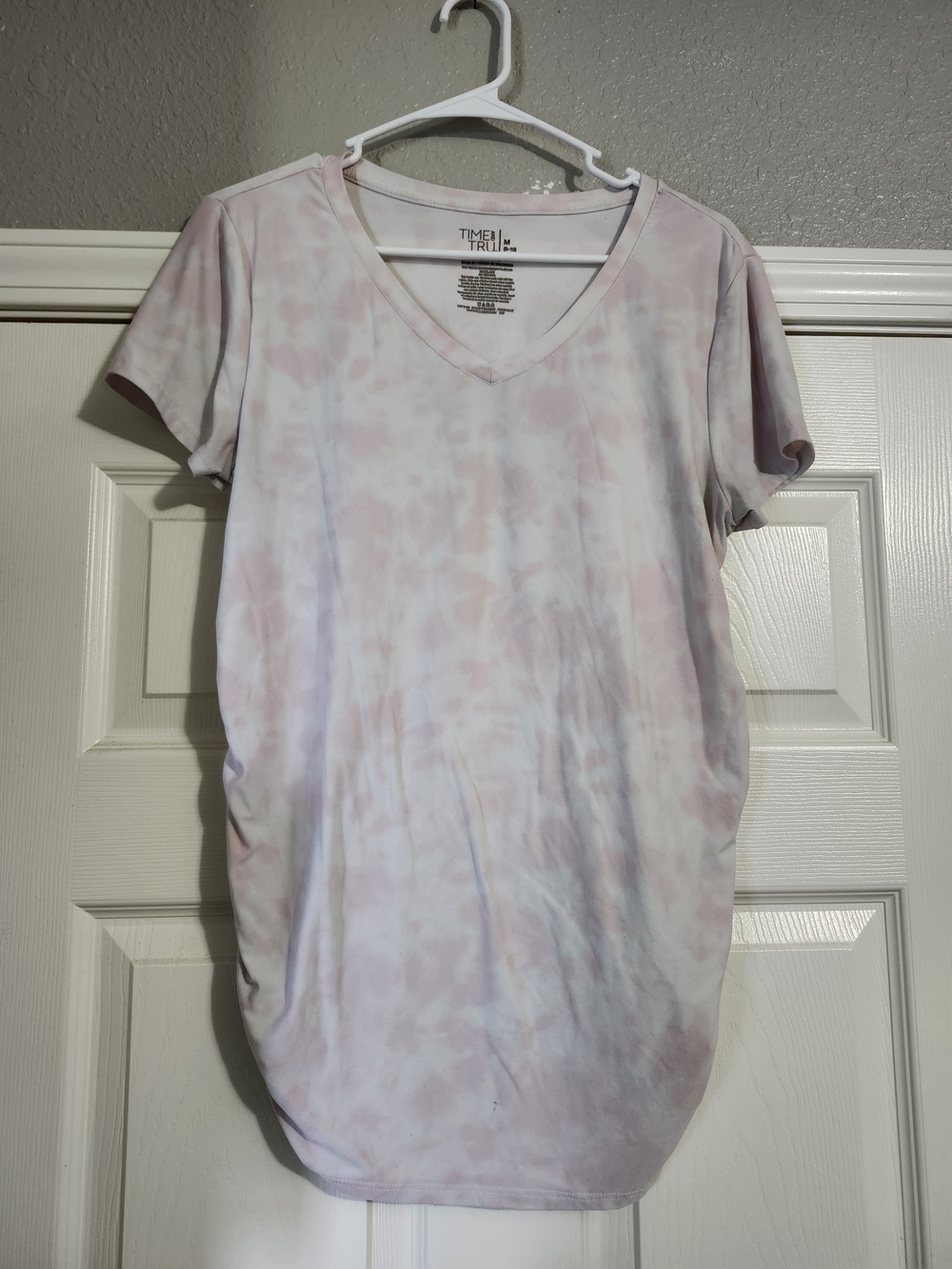 Time and Tru Pink Tie-Dye V-Neck Women’s Top